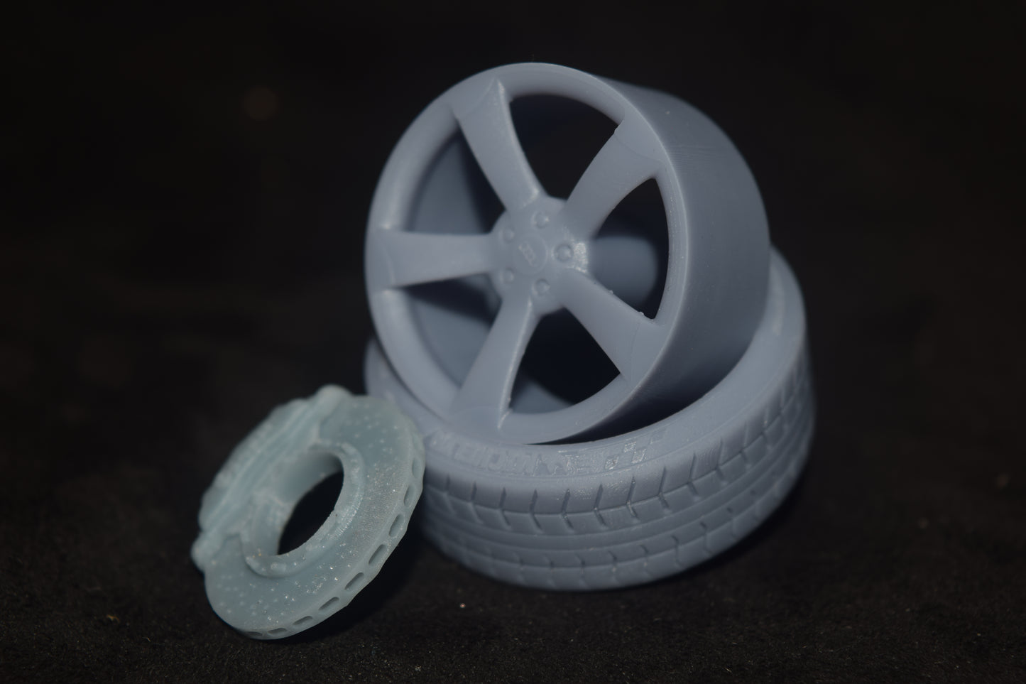 AUDI Rotors rims 1/18 with MICHELIN tyres and brake system