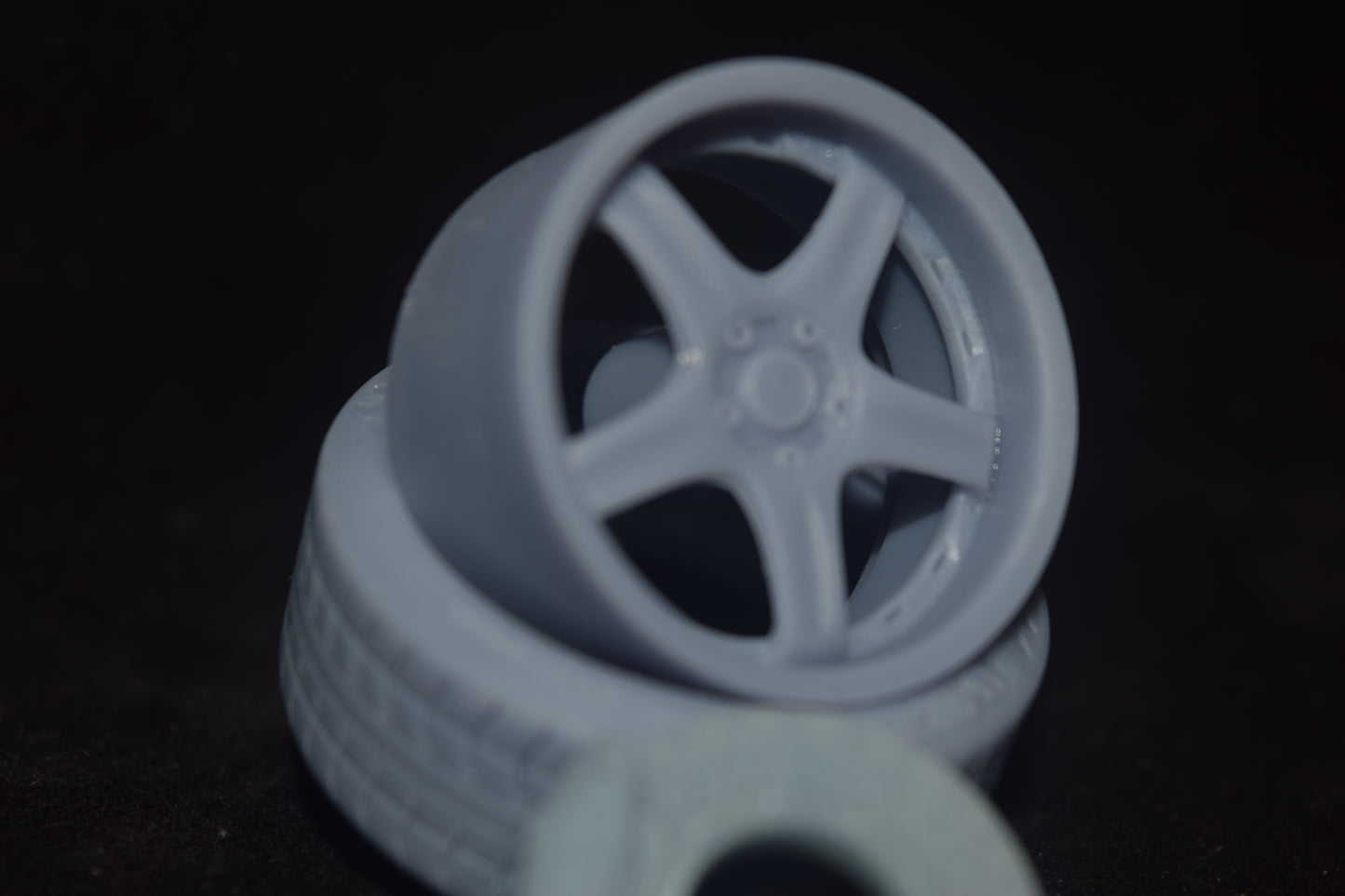 VOLK Racing GT rims 1/18 with MICHELIN tyres and brake system