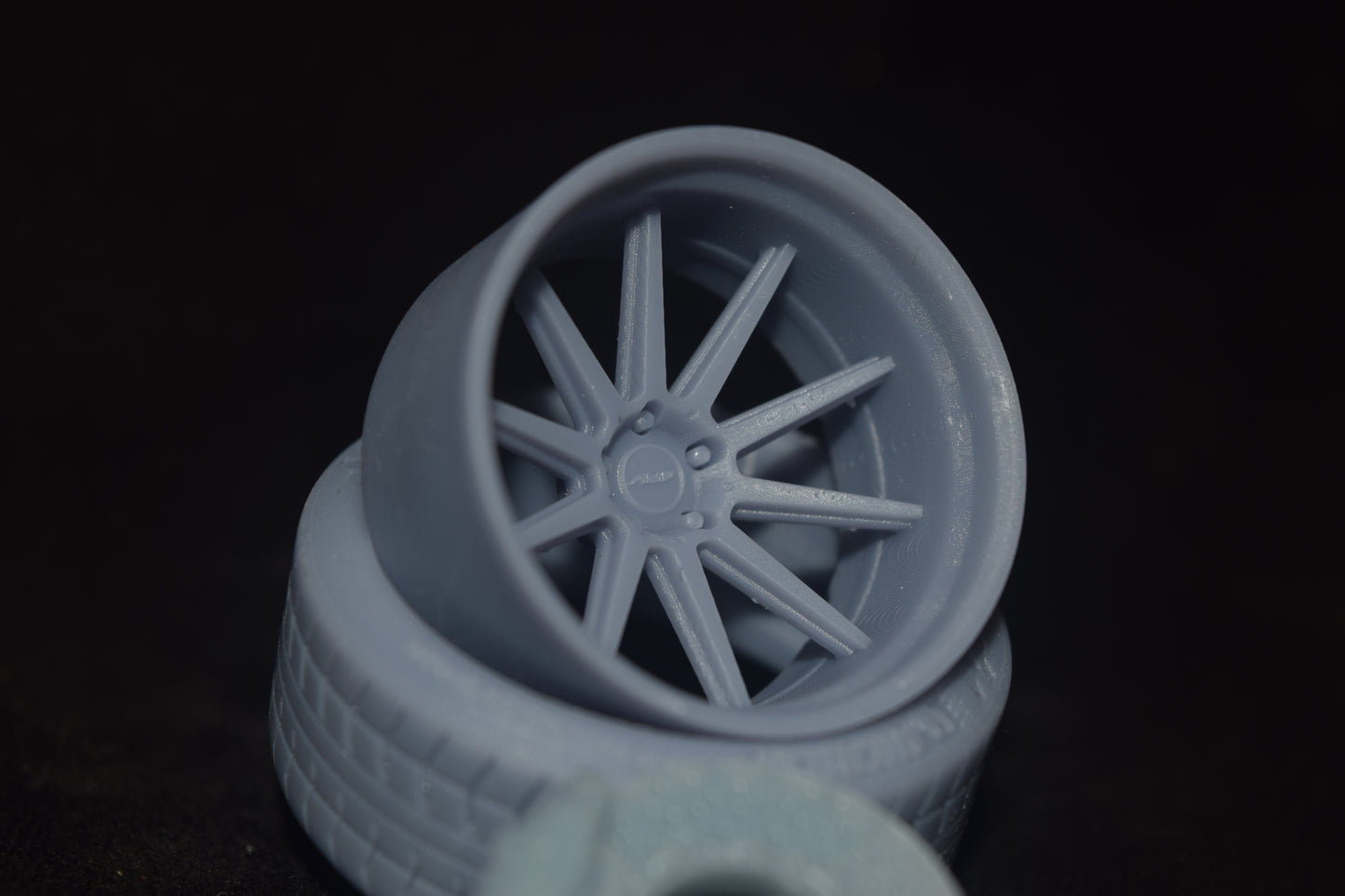 AMF Forged Concave 206 rims 1/18 with MICHELIN tyres and brake system