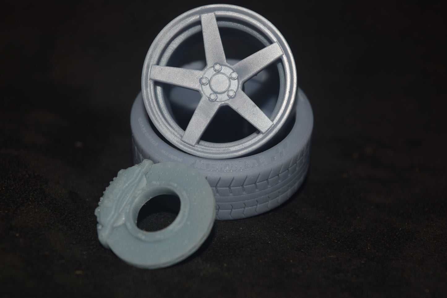 Vossen CV3 rims 1/18 with MICHELIN tyres and brake system