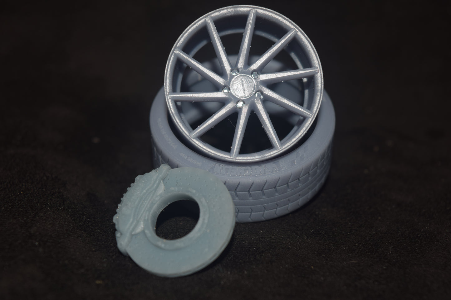 Vossen CVT rims 1/18 with MICHELIN tyres and brake system