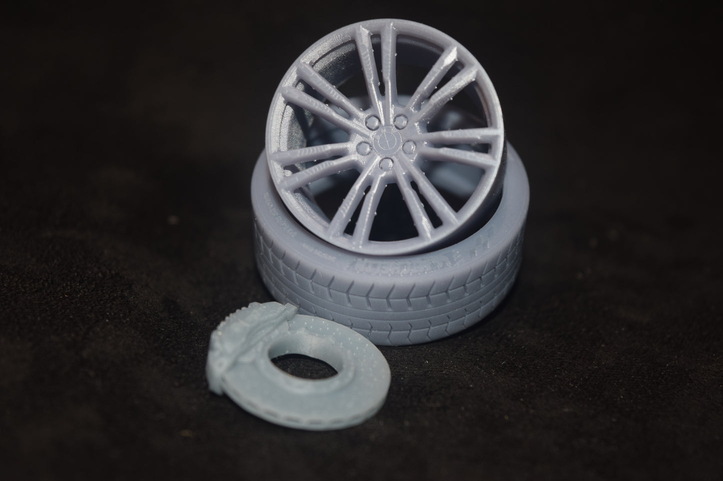 BMW Style 706M F90 M5 rims 1/18 with MICHELIN tyres and brake system