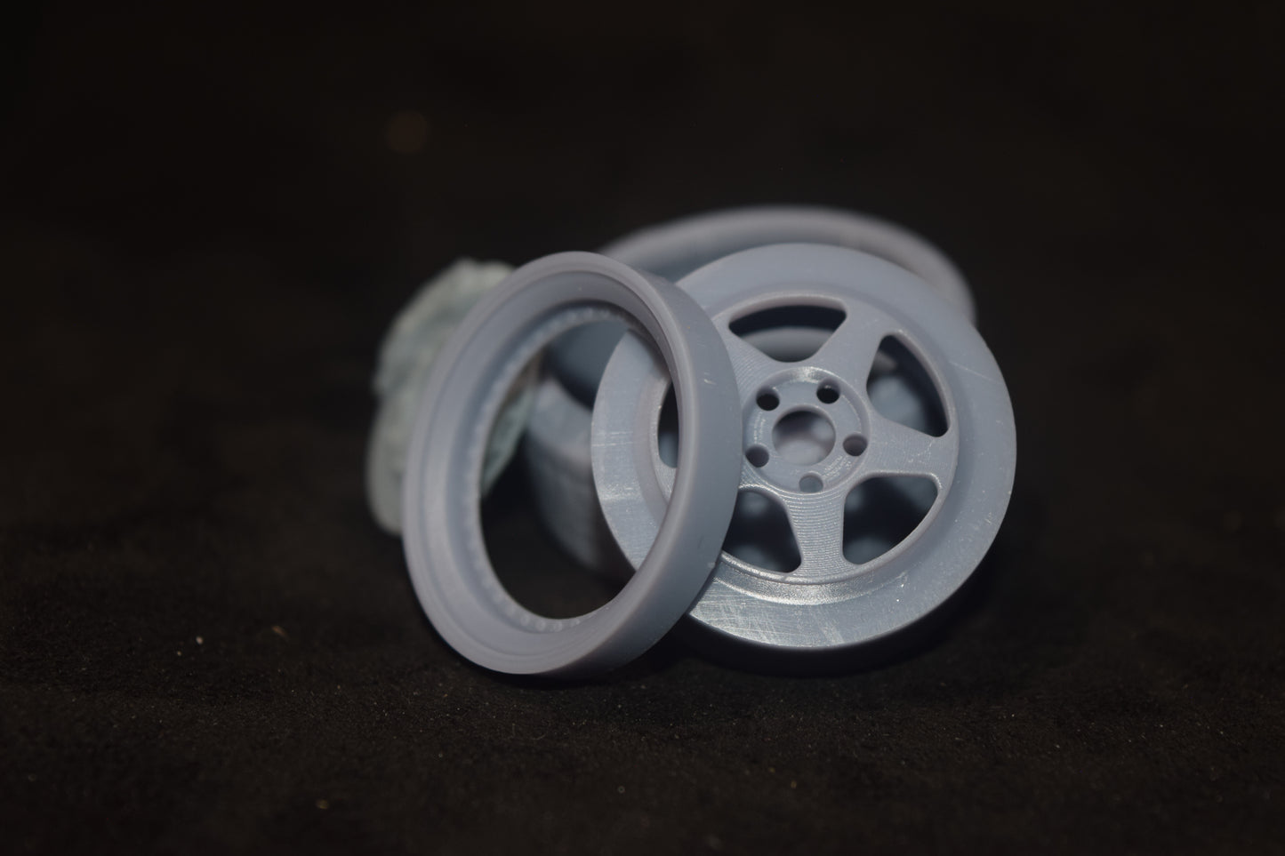 OZ Futura rims 1/18 with MICHELIN tyres and brake system