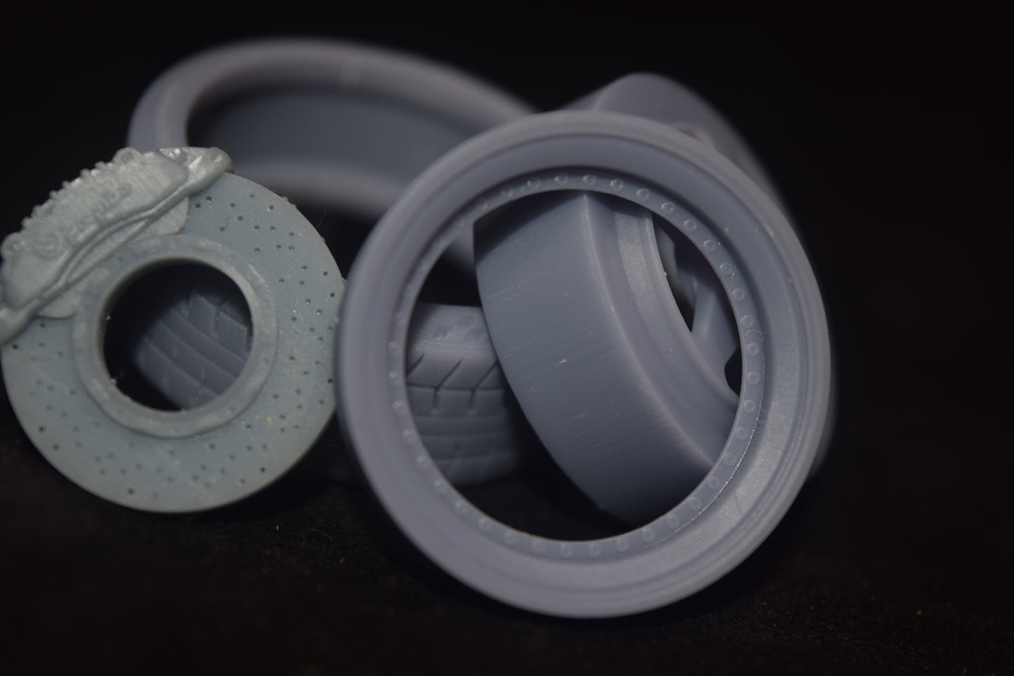 OZ Futura rims 1/18 with MICHELIN tyres and brake system