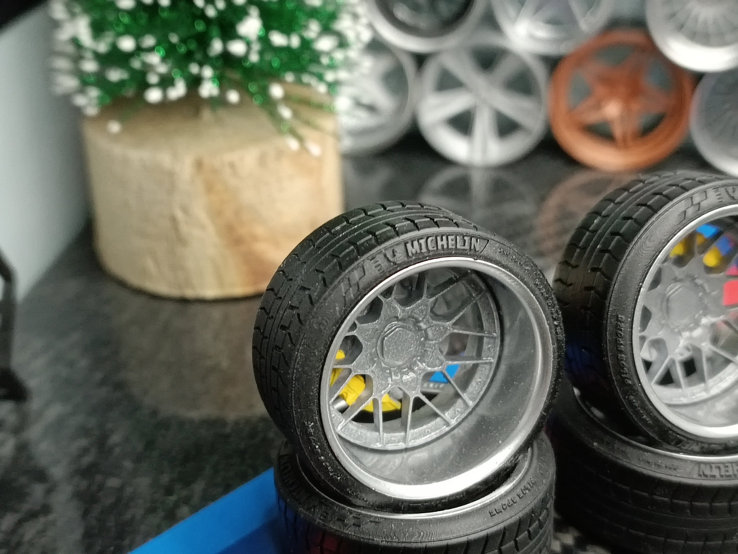 BBS RS2 rims 1/18 with MICHELIN tyres and brake system