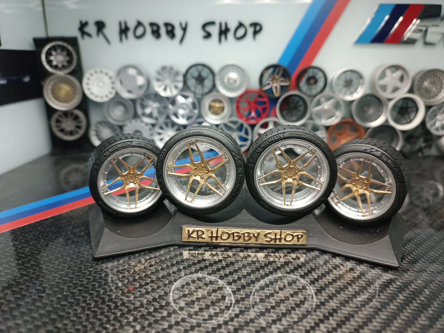 ADV1 rims 1/18 with MICHELIN tyres and brake system