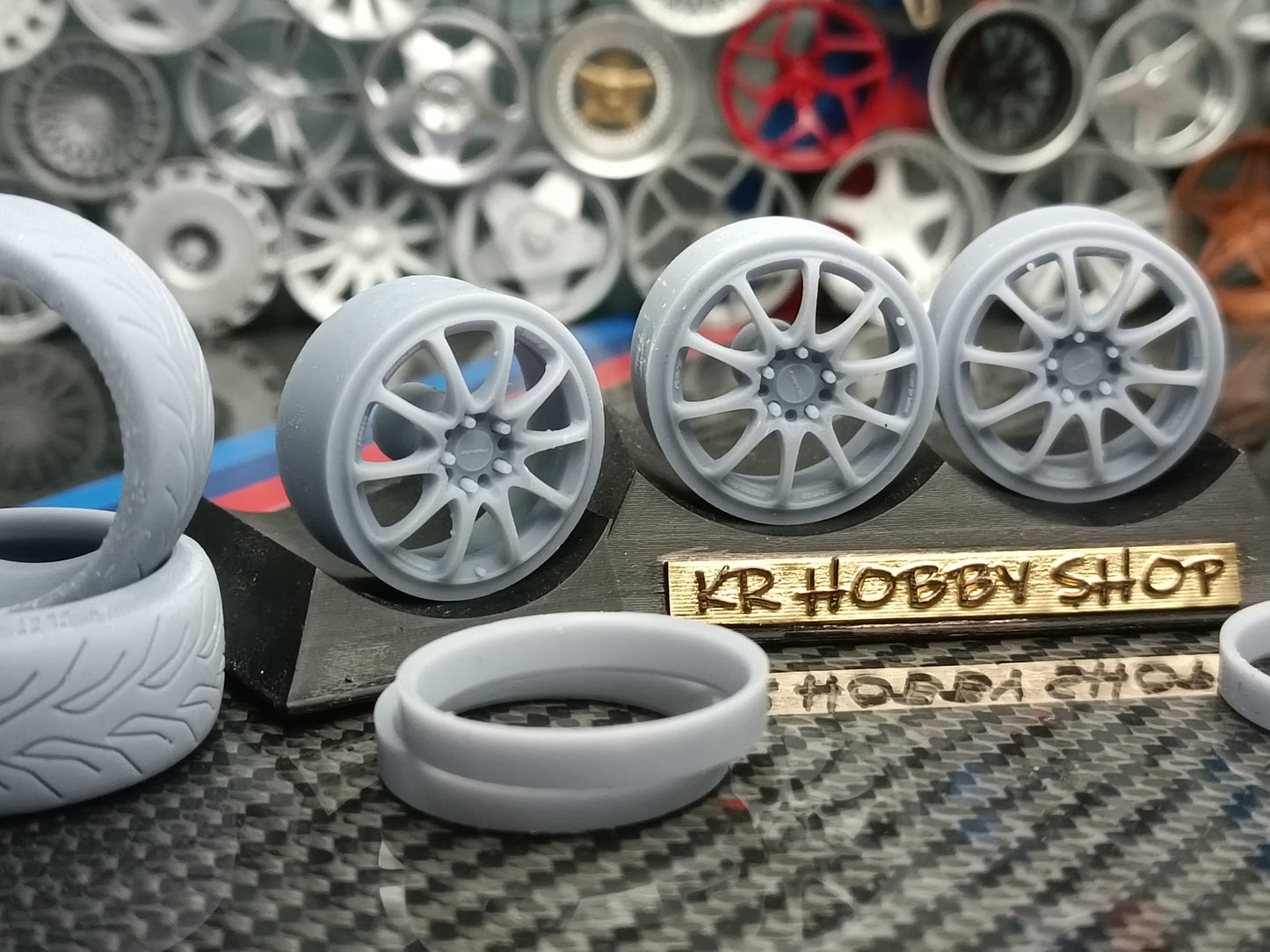 RAYS CE28 rims 1/18 with MICHELIN tyres and brake system