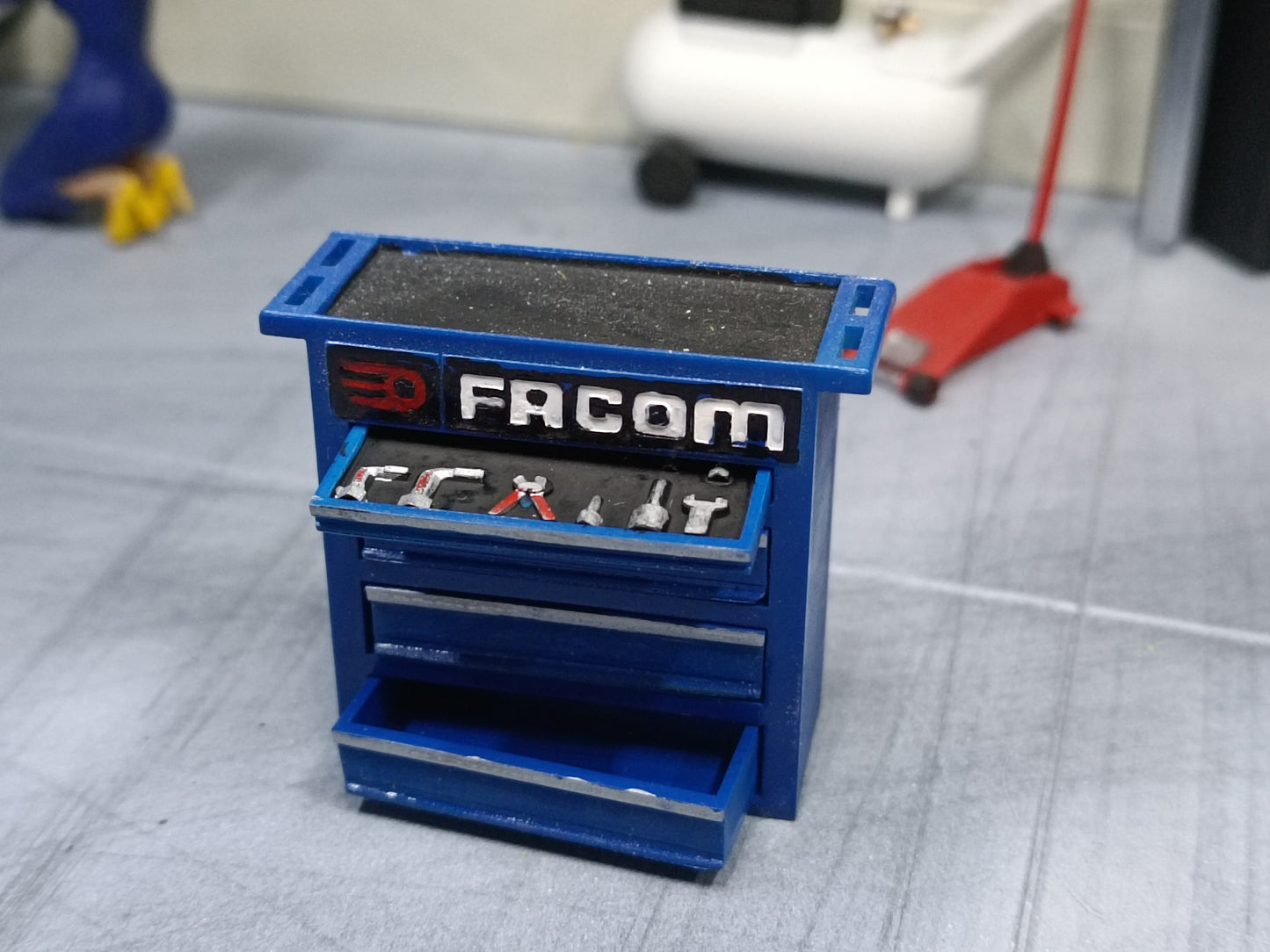 FACOM tool cabinet with 4 drawers 1/18