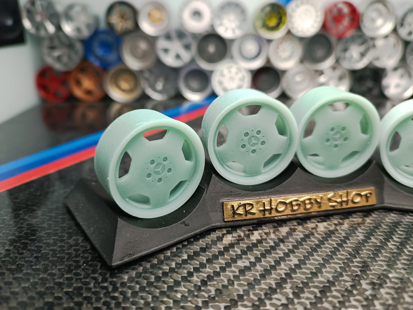 Mercedes AMG Monoblock rims 1/18 with MICHELIN tyres and brake system