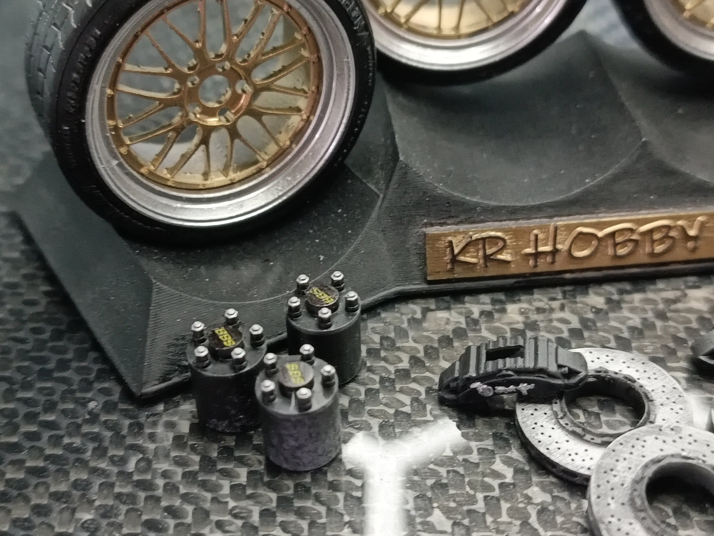 BBS LM rims 1/18 with MICHELIN tyres and brake system