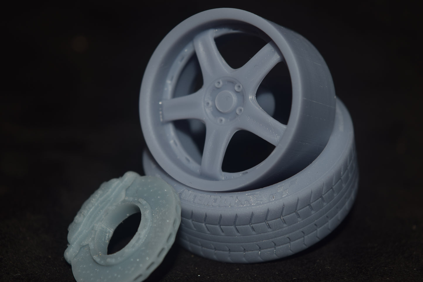 VOLK Racing GT rims 1/18 with MICHELIN tyres and brake system