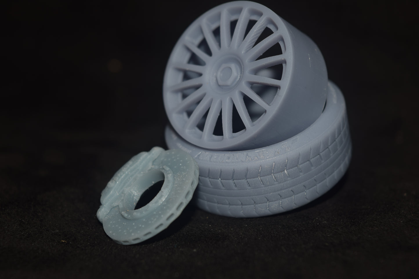 TWS Imola rims 1/18 with MICHELIN tyres and brake system