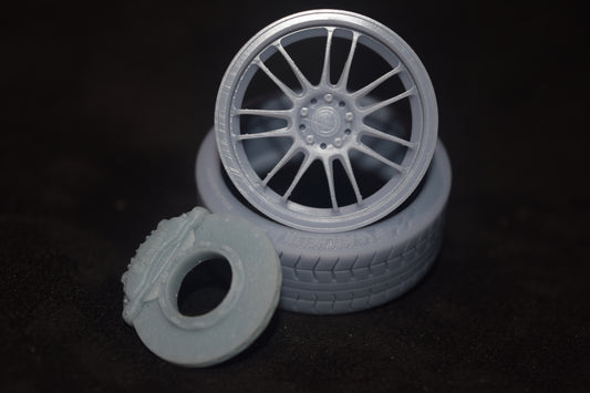 RAYS RE30 rims 1/18 with MICHELIN tyres and brake system