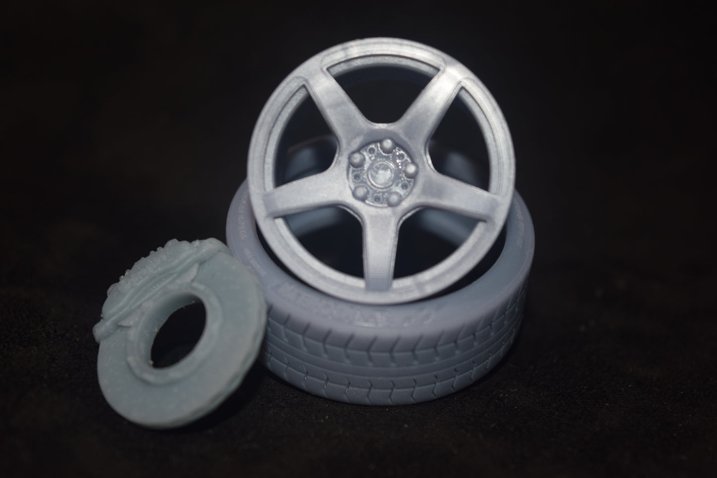 WORK T5R rims 1/18 with MICHELIN tyres and brake system
